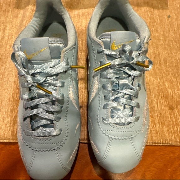 Nike Cortez Baby Blue Feather RARE Size 7 Women - Picture 6 of 10